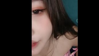 Begini Rasanya Mainin Memeknya Tiara