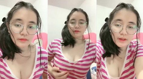 Host Cakep Rani Moon Idaman Pria Nakal